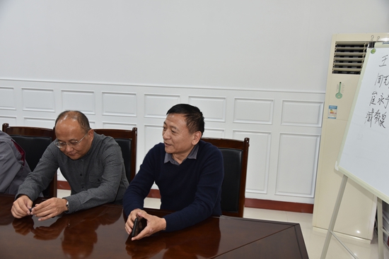 加強(qiáng)黨建引領(lǐng) 爭創(chuàng)模范黨支部— 集團(tuán)召開各黨支部選舉大會(huì)48