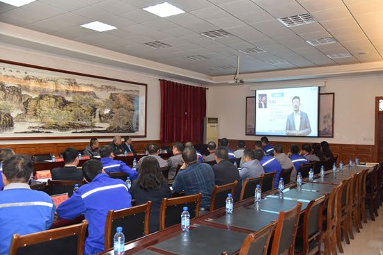 集團(tuán)組織中高層集體學(xué)習(xí)60