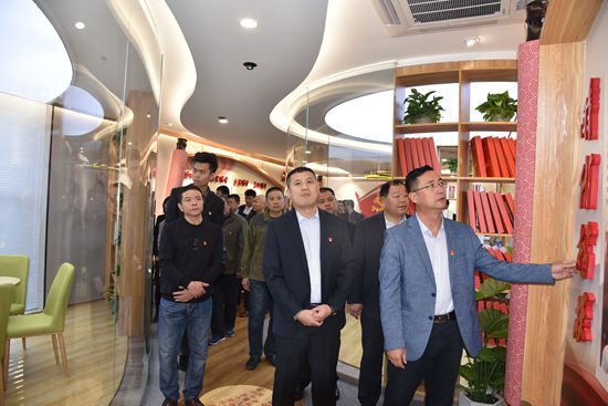 進(jìn)學(xué)堂 學(xué)黨章，守初心 擔(dān)使命——集團(tuán)黨總支開(kāi)展黨員開(kāi)放式組織生活19