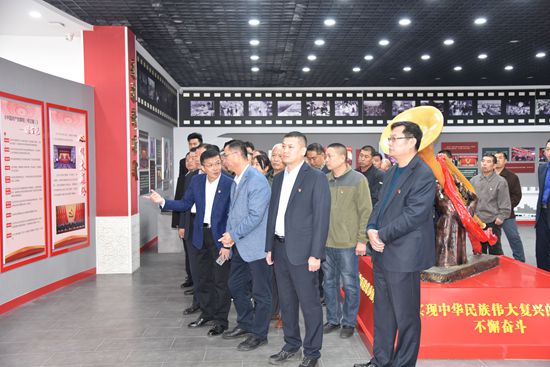 進(jìn)學(xué)堂 學(xué)黨章，守初心 擔(dān)使命——集團(tuán)黨總支開(kāi)展黨員開(kāi)放式組織生活19