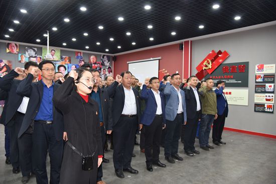 進(jìn)學(xué)堂 學(xué)黨章，守初心 擔(dān)使命——集團(tuán)黨總支開(kāi)展黨員開(kāi)放式組織生活19