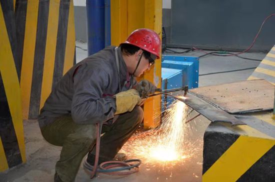 大修進(jìn)行時(shí)，這里有一群可愛的重山人.......95