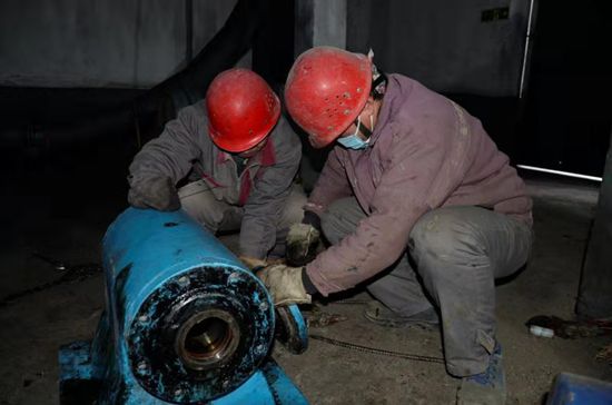 大修進(jìn)行時(shí)，這里有一群可愛的重山人.......95