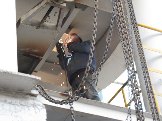 大修進(jìn)行時(shí)，這里有一群可愛的重山人.......95