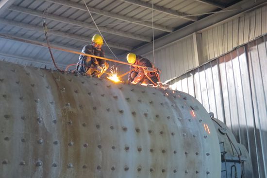 大修進(jìn)行時(shí)，這里有一群可愛的重山人.......95