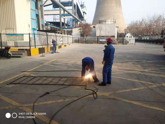 大修進(jìn)行時(shí)，這里有一群可愛的重山人.......95