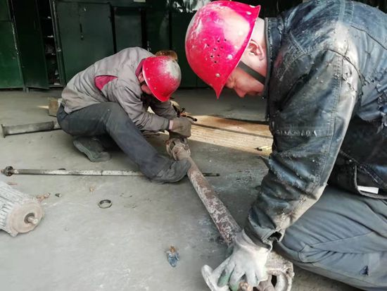 大修進(jìn)行時(shí)，這里有一群可愛的重山人.......95