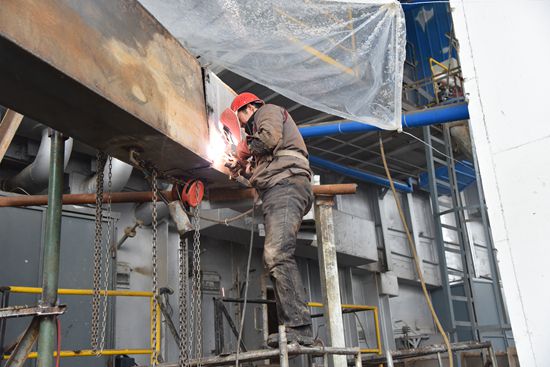 大修進(jìn)行時(shí)，這里有一群可愛的重山人......41