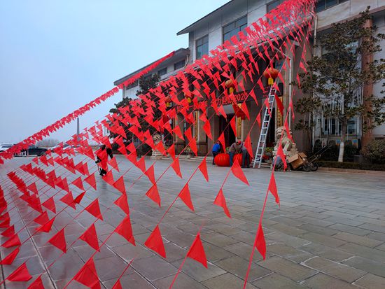 大紅燈籠高高掛 喜氣洋洋過春節(jié)68