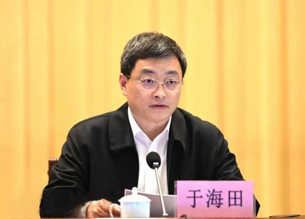 魯中水泥參加市生態(tài)環(huán)境保護(hù)大會69