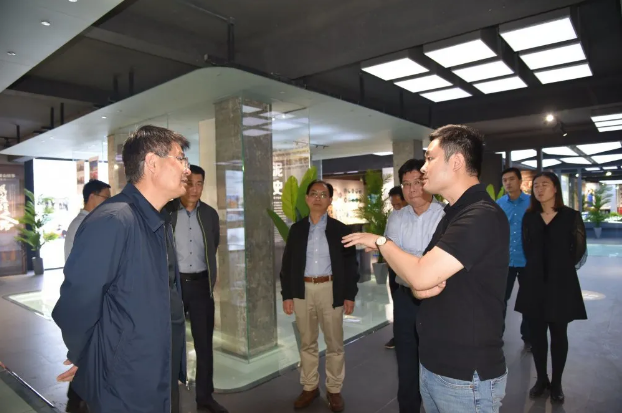 省委政研室“四進”工作組到重山文化館調(diào)研59