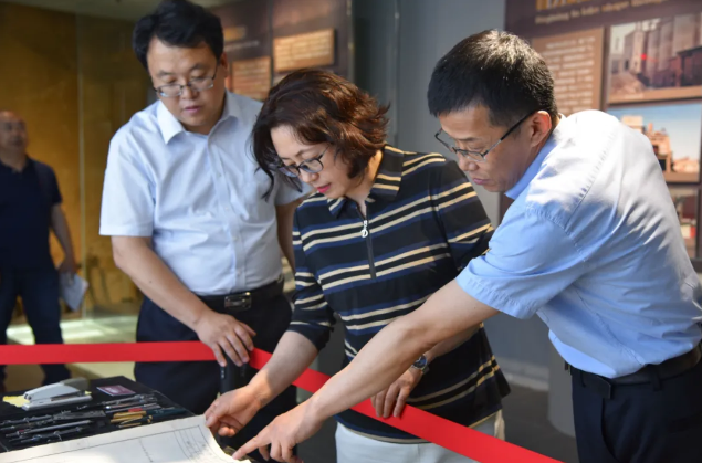 市委黨史研究院到重山文化館調(diào)研62