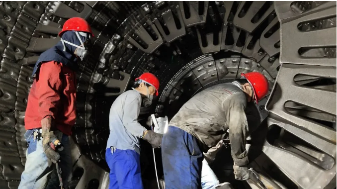 【重山影像】你認(rèn)真檢修的樣子 真帥！37