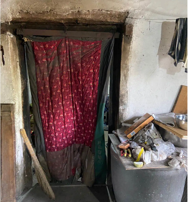 魯中水泥黨支部開展精準(zhǔn)扶貧活動55