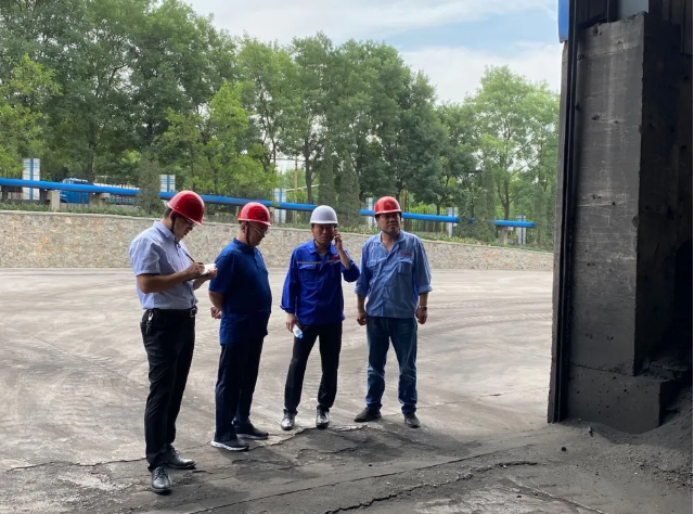 集團(tuán)召開重點(diǎn)工作推進(jìn)會(huì)78