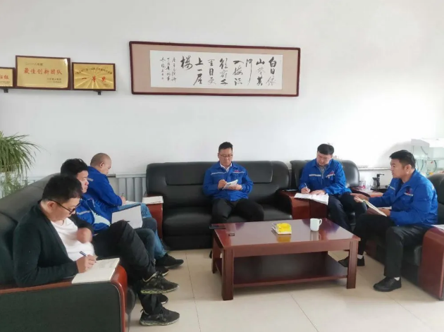 魯蒙公司銷售部召開工作會議99