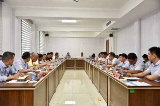 集團(tuán)召開上半年工作交流會(huì)77