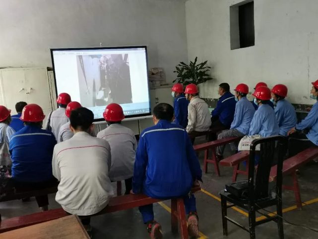 粉磨車間組織現(xiàn)場管理落實(shí)會議99