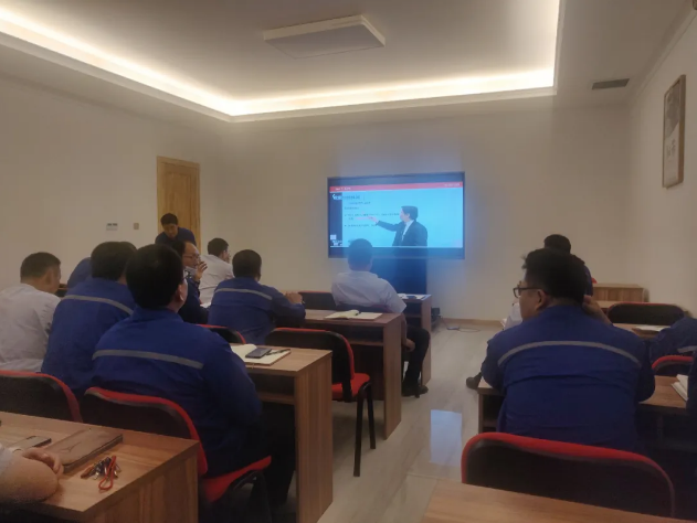 重山思沃瑞進(jìn)行“大學(xué)習(xí)、大培訓(xùn)、大考試”行動(dòng)專項(xiàng)培訓(xùn)7