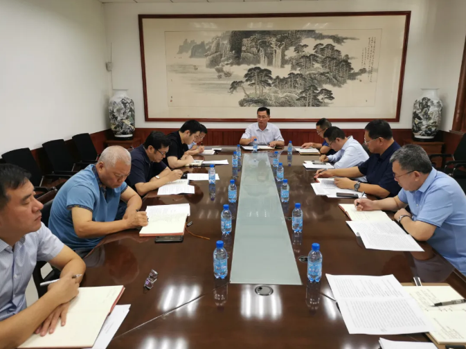 集團(tuán)召開(kāi)月度工作會(huì)議48