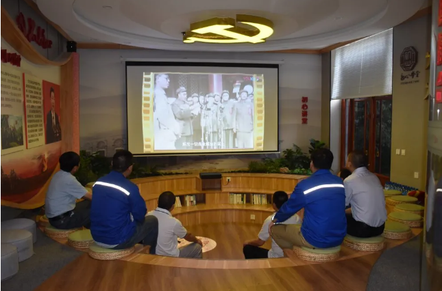 不忘初心跟黨走 牢記使命勇?lián)?——前河村黨支部和南韓化工黨支部走進初心學(xué)堂35