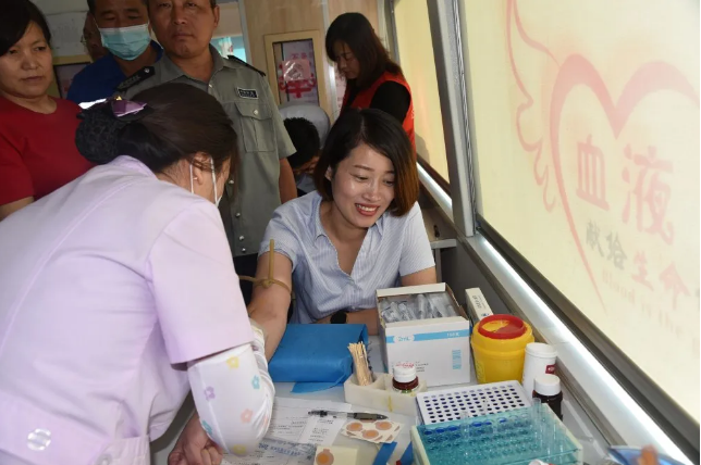 濃情熱血 獻(xiàn)禮祖國(guó)—“致良知”重山在行動(dòng)80