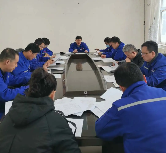 魯蒙水泥召開生產(chǎn)成本分析會議28