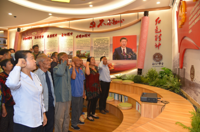 守初心  擔使命 為民服務不止步       —昆侖鎮(zhèn)小范村黨支部到重山集團開展開放式組織生活35