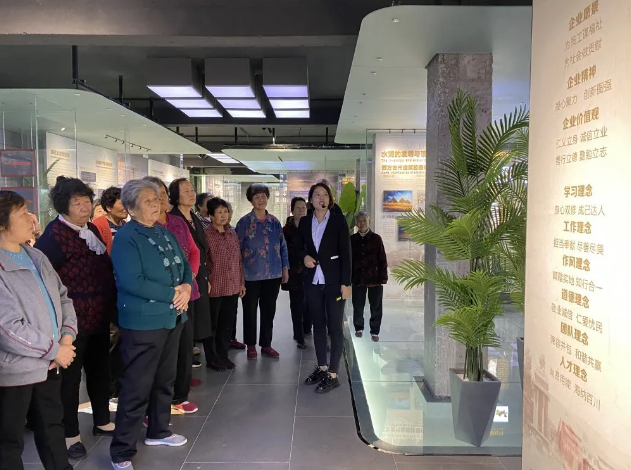 攜手奮進(jìn) 共創(chuàng)美好生活 ——企業(yè)開(kāi)放日迎來(lái)第七批客人22