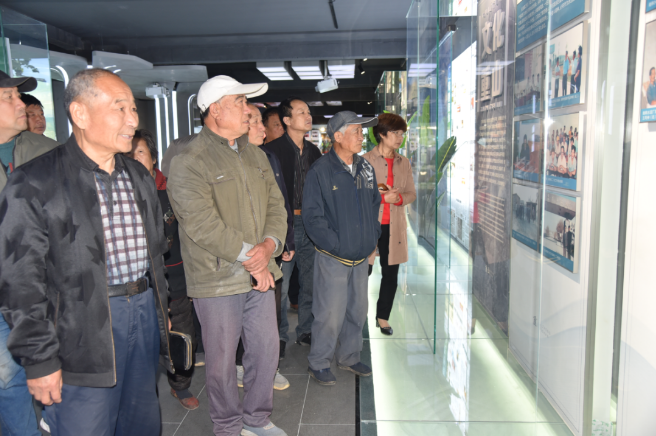 不忘初心再出發(fā) 牢記使命建新功——肖家村、前宅村黨支部到集團(tuán)開(kāi)展開(kāi)放式組織生活24