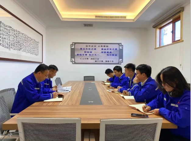 思沃瑞市場部召開專題會議  95