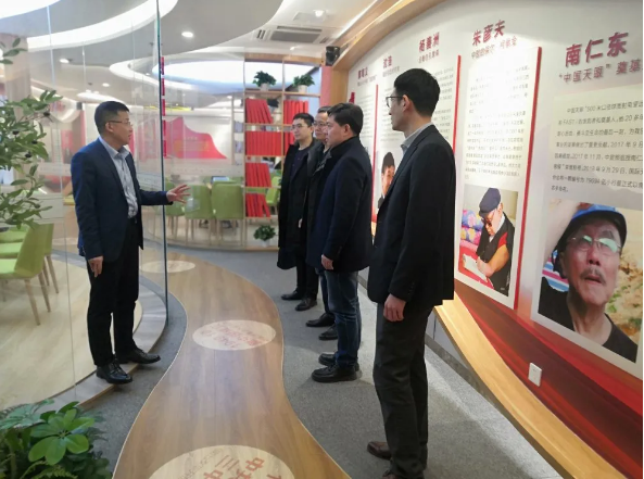 山東理工大學(xué)MBA教育中心到重山集團(tuán)考察11